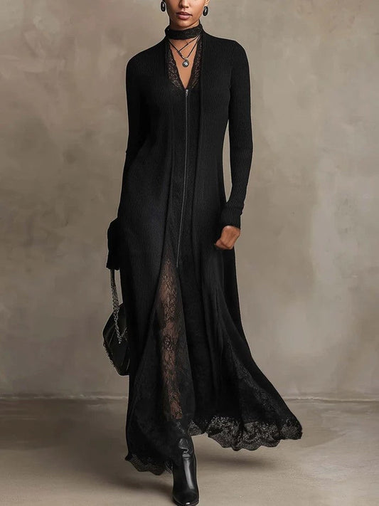 Solenne | Vestido largo negro de canalé a capas con encaje