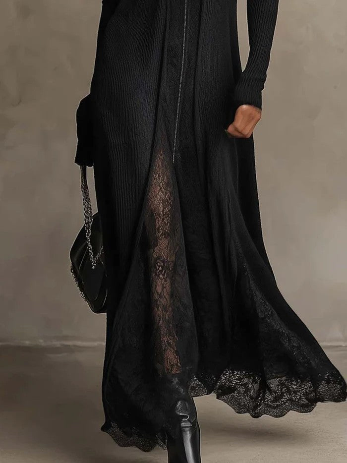 Solenne | Vestido largo negro de canalé a capas con encaje