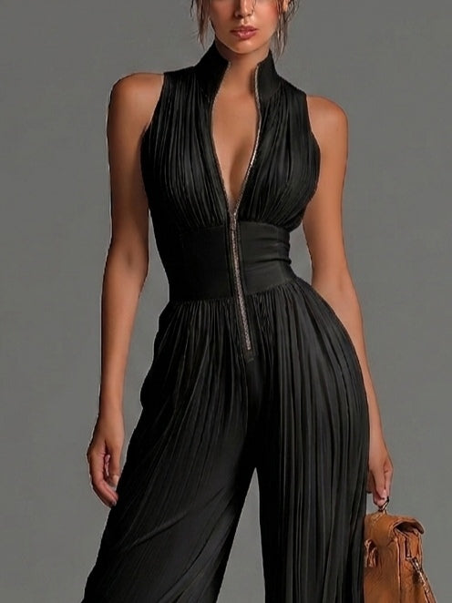 Valentina | Mono negro plisado de estilo sofisticado