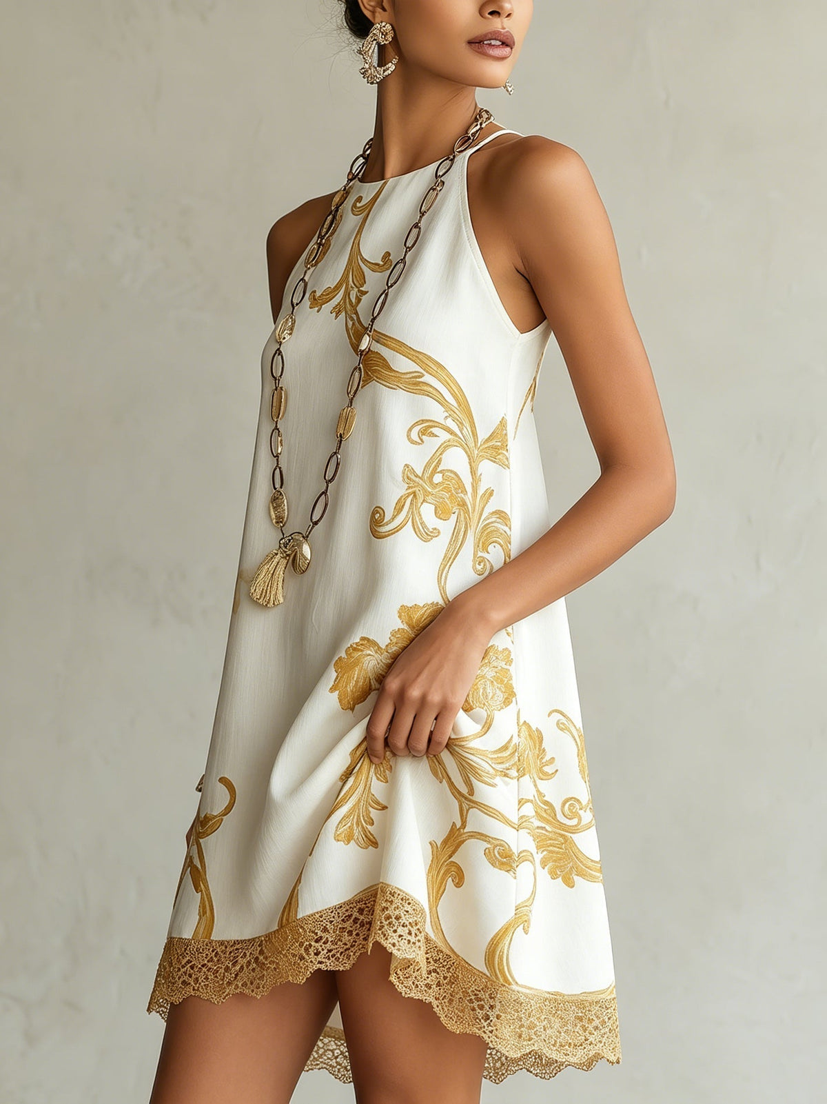 Héloïse | Minivestido blanco de encaje con motivos dorados